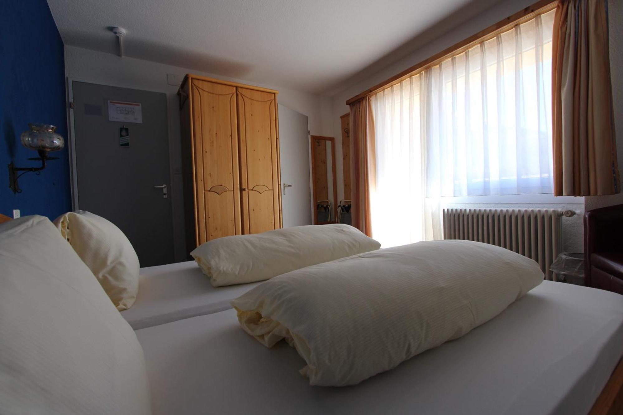 Hotel Al Rom Tschierv Номер фото
