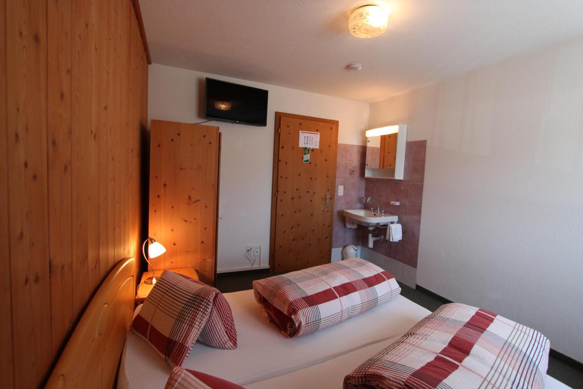Hotel Al Rom Tschierv Номер фото