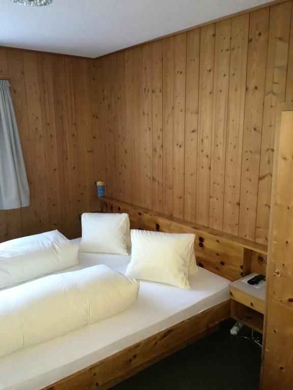 Hotel Al Rom Tschierv Екстер'єр фото