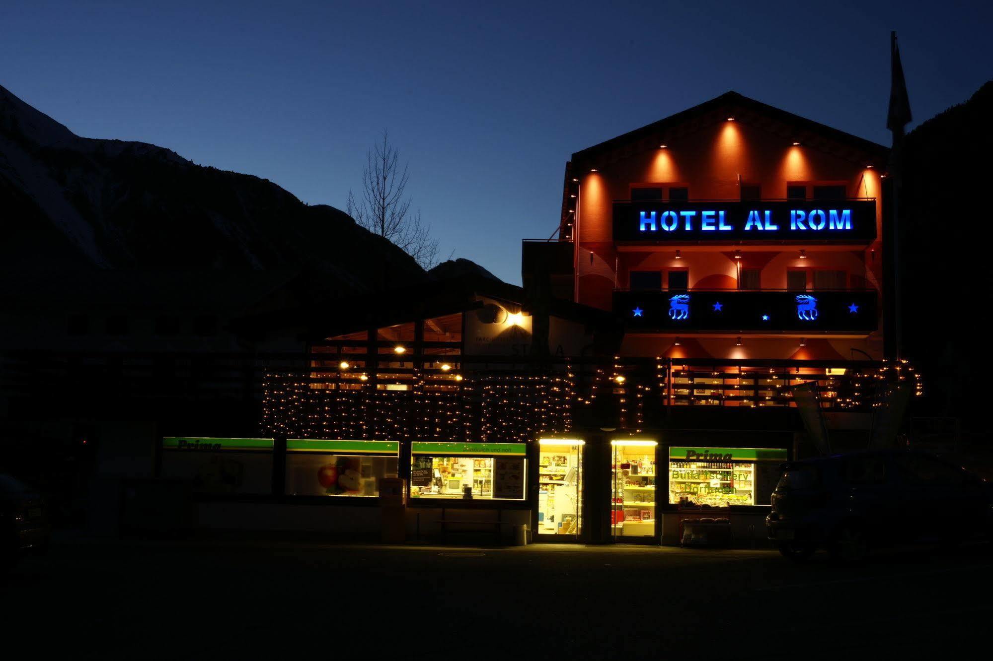 Hotel Al Rom Tschierv Екстер'єр фото