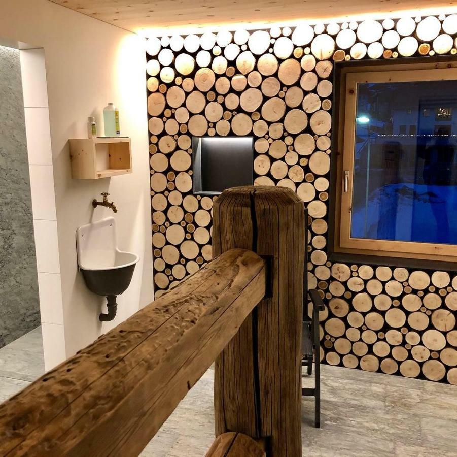 Hotel Al Rom Tschierv Екстер'єр фото